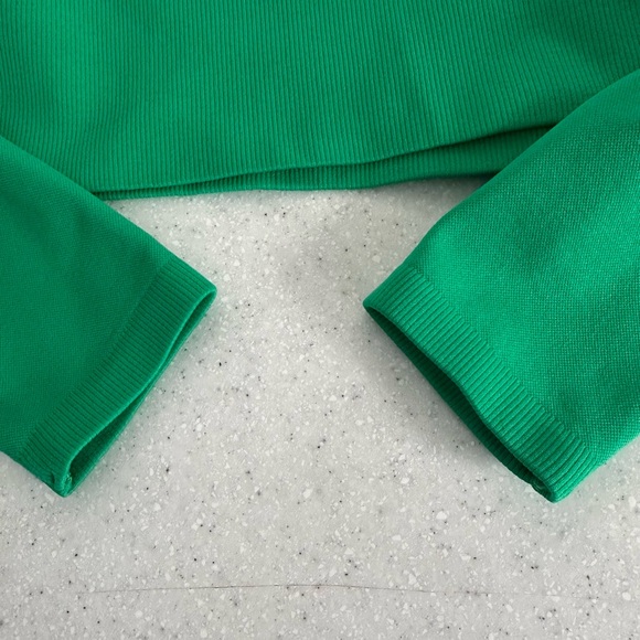 Aerie Vibrant Green Long Sleeve Crop Top - Picture 11 of 14